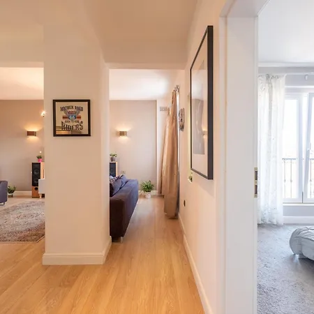 Tranquil Place In The Middle Of Downtown 2br Lägenhet