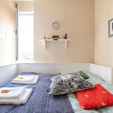 Tranquil Place In The Middle Of Downtown 2br