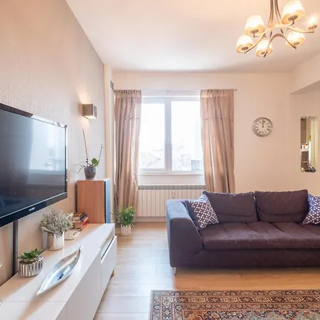 Appartamento Tranquil Place In The Middle Of Downtown 2br Sofia