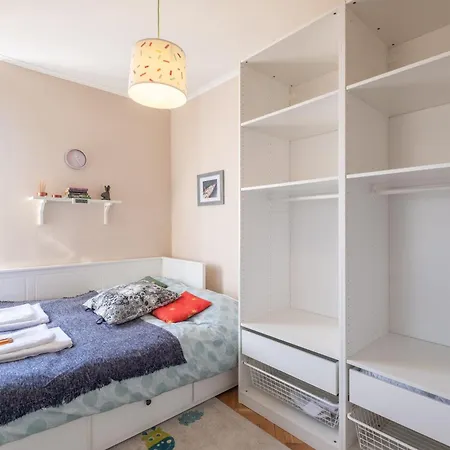 Tranquil Place In The Middle Of Downtown 2br *